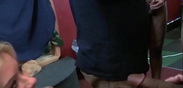  Babe gets kinky bukkake facial